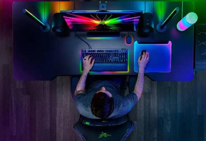 0游戏本！CES 2025雷蛇电竞新品一瞥j9九游会真人游戏第一灯厂推出RTX509(图4)